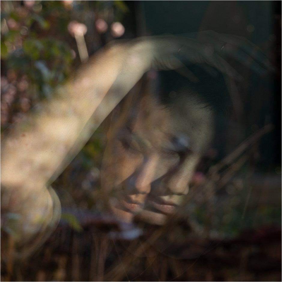 Sick-gaze sq